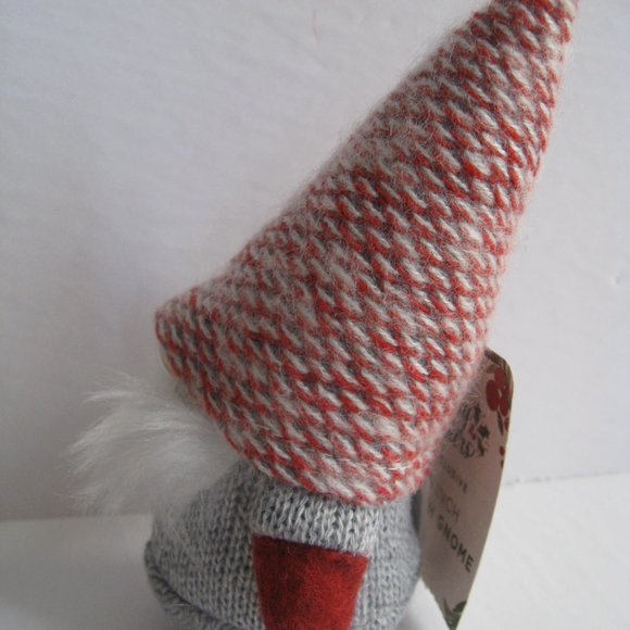 Merry Makers 6" Plush Gnome The Paper Store 2021 Grey/Red NWT & Resin Ornament - Picture 10 of 16